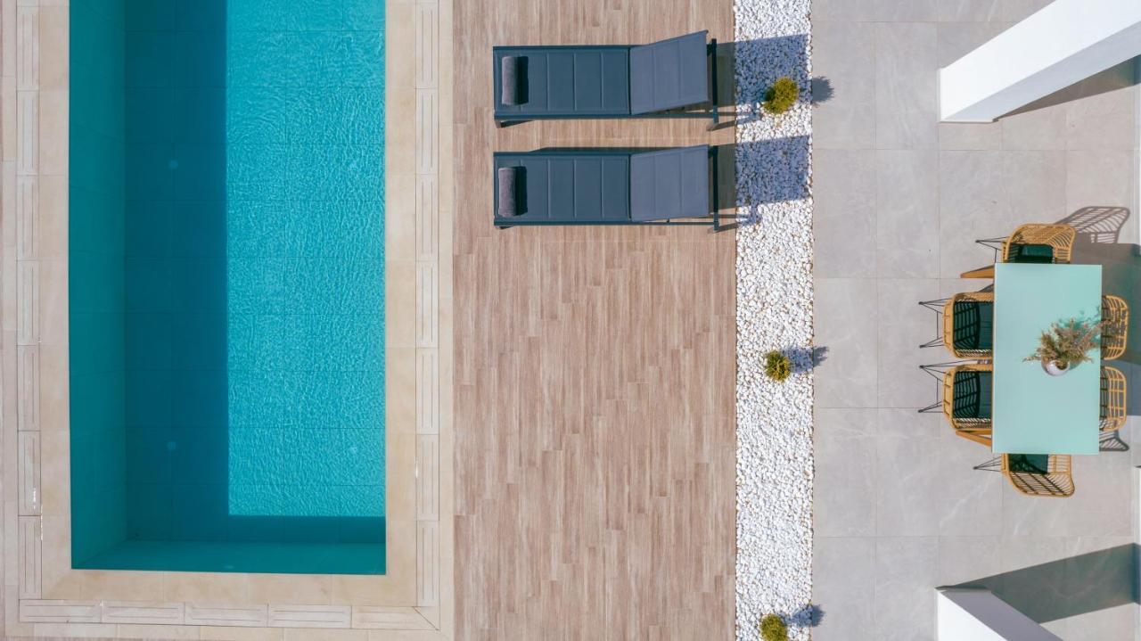 Solis Ortus Villa! Kalamaki  Bagian luar foto